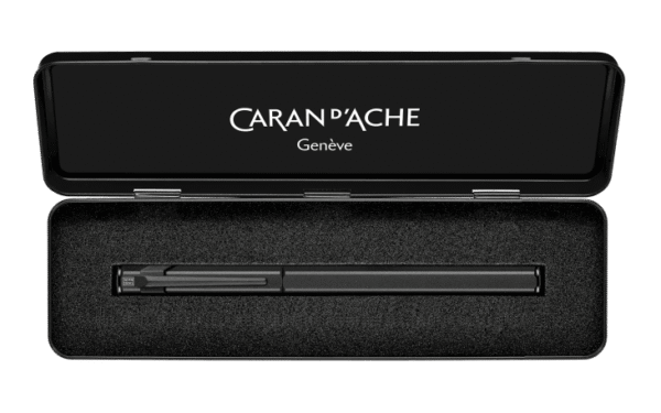 Caran d'ache 849 vulpen - Black code - punt M