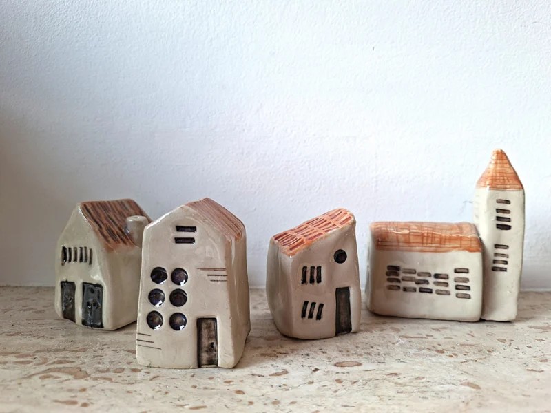 miniatuur dorp in klei