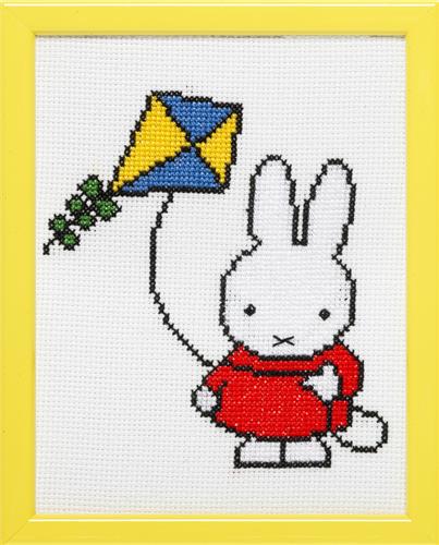 Pako borduurpakket telpatroon aïda Nijntje met vlieger 13x17cm